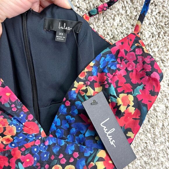 Lulus Dress Womens XS Sincerely Gorgeous Red Floral Pleated Fit & Flare Midi NWT - Picture 4 of 8